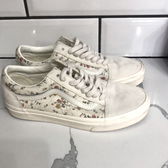 Vans Floral Lace Up Shoes - Picture 1 of 7